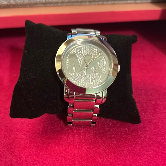 Michael Kors Silver rhinestone watch - Picture 1 of 4